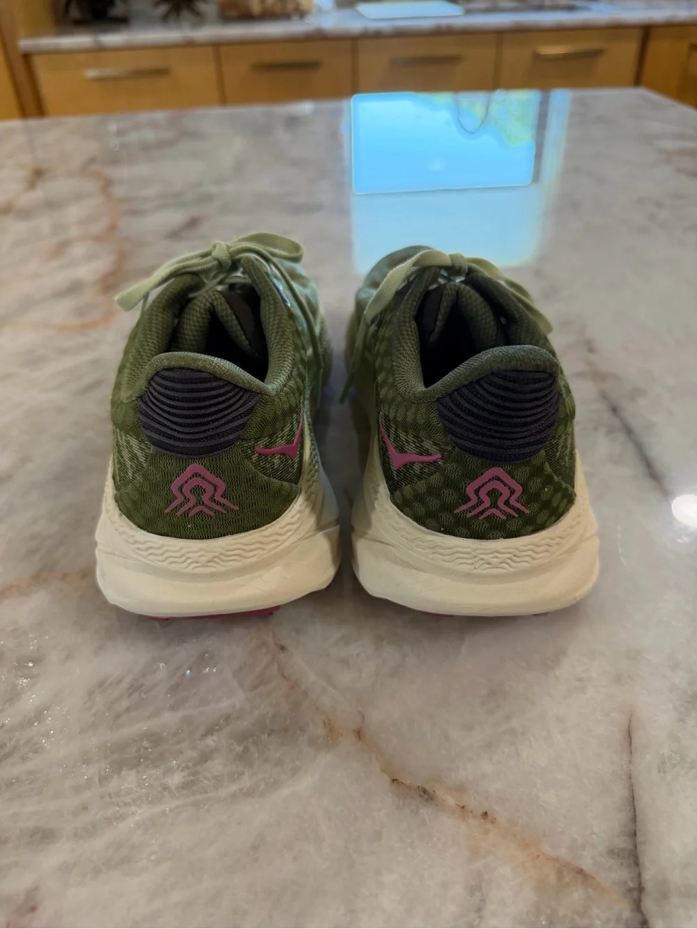HOKA Challenger ATR 7 Trail Running Shoes Olive Green Pink Women’s Size 7B
